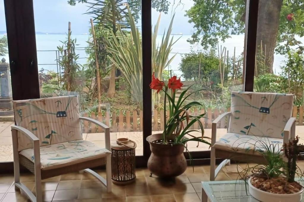 Brezza Marina - Appartamento In Villa Fronte Mare Triest Exterior foto
